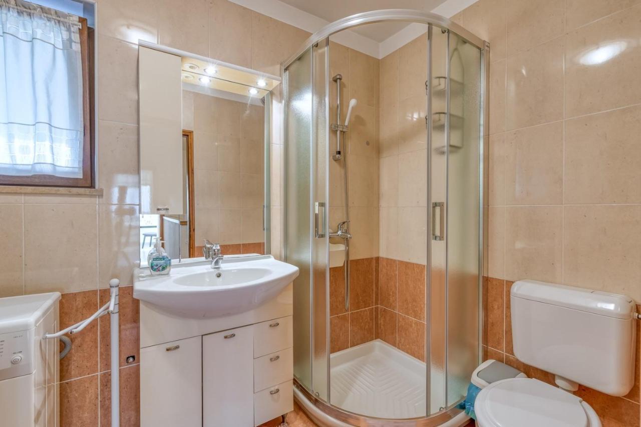 Apartment Lucijan Porec Esterno foto