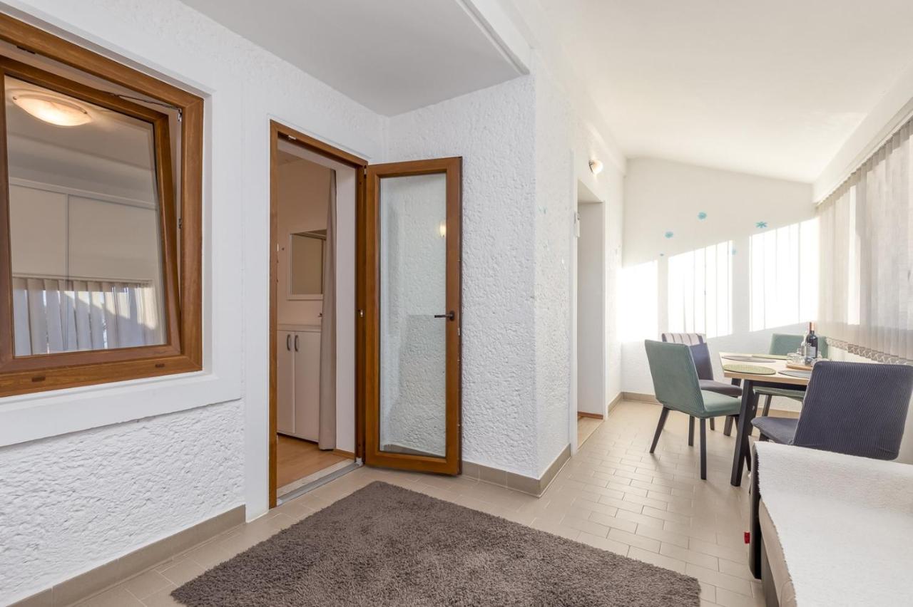 Apartment Lucijan Porec Esterno foto