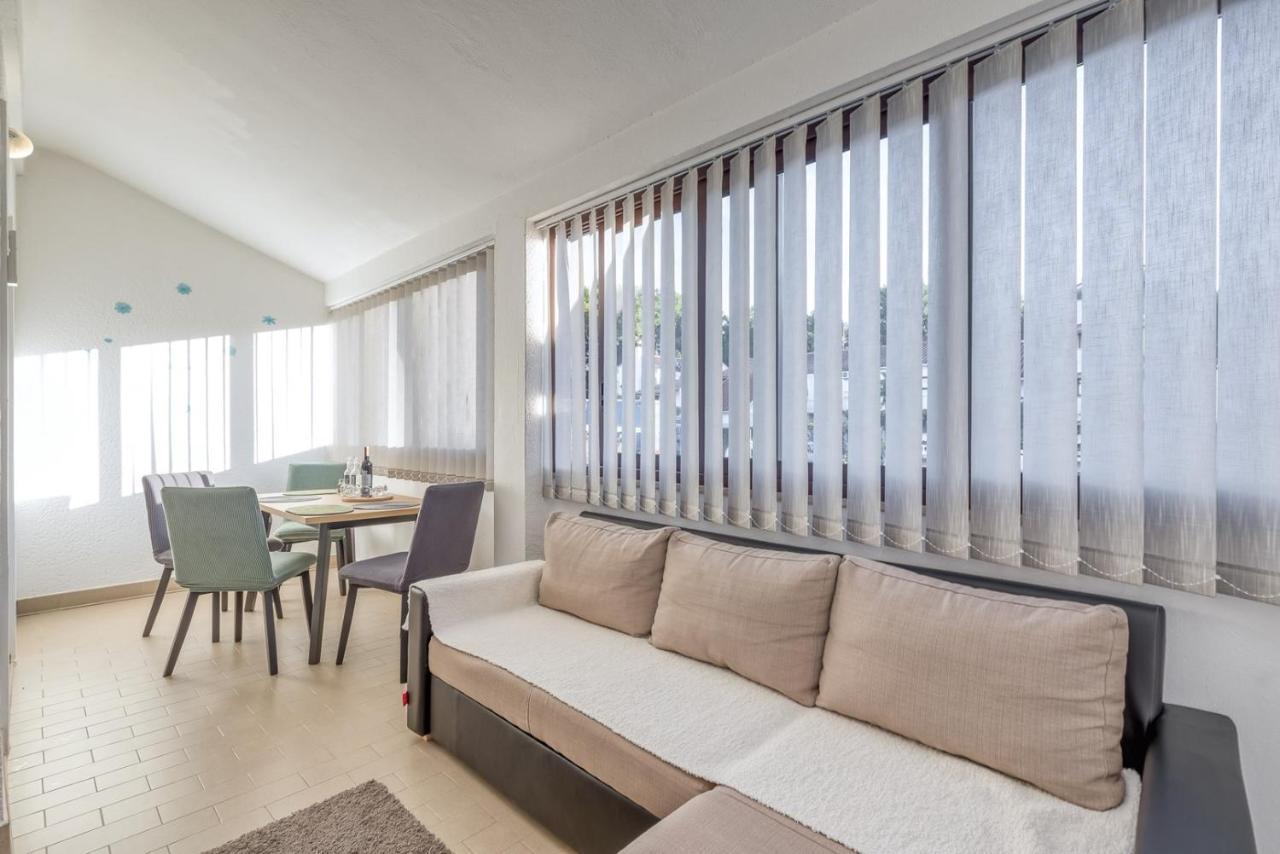 Apartment Lucijan Porec Esterno foto
