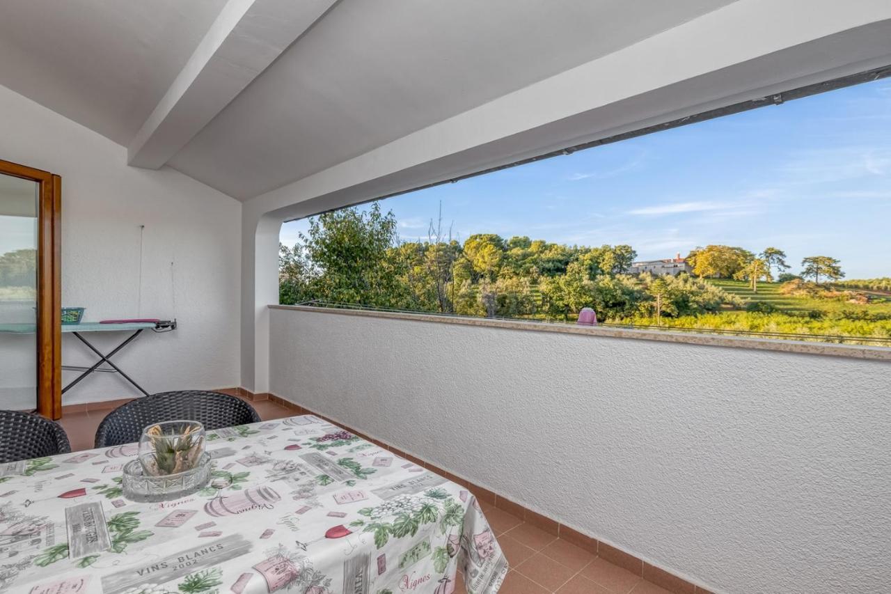 Apartment Lucijan Porec Esterno foto